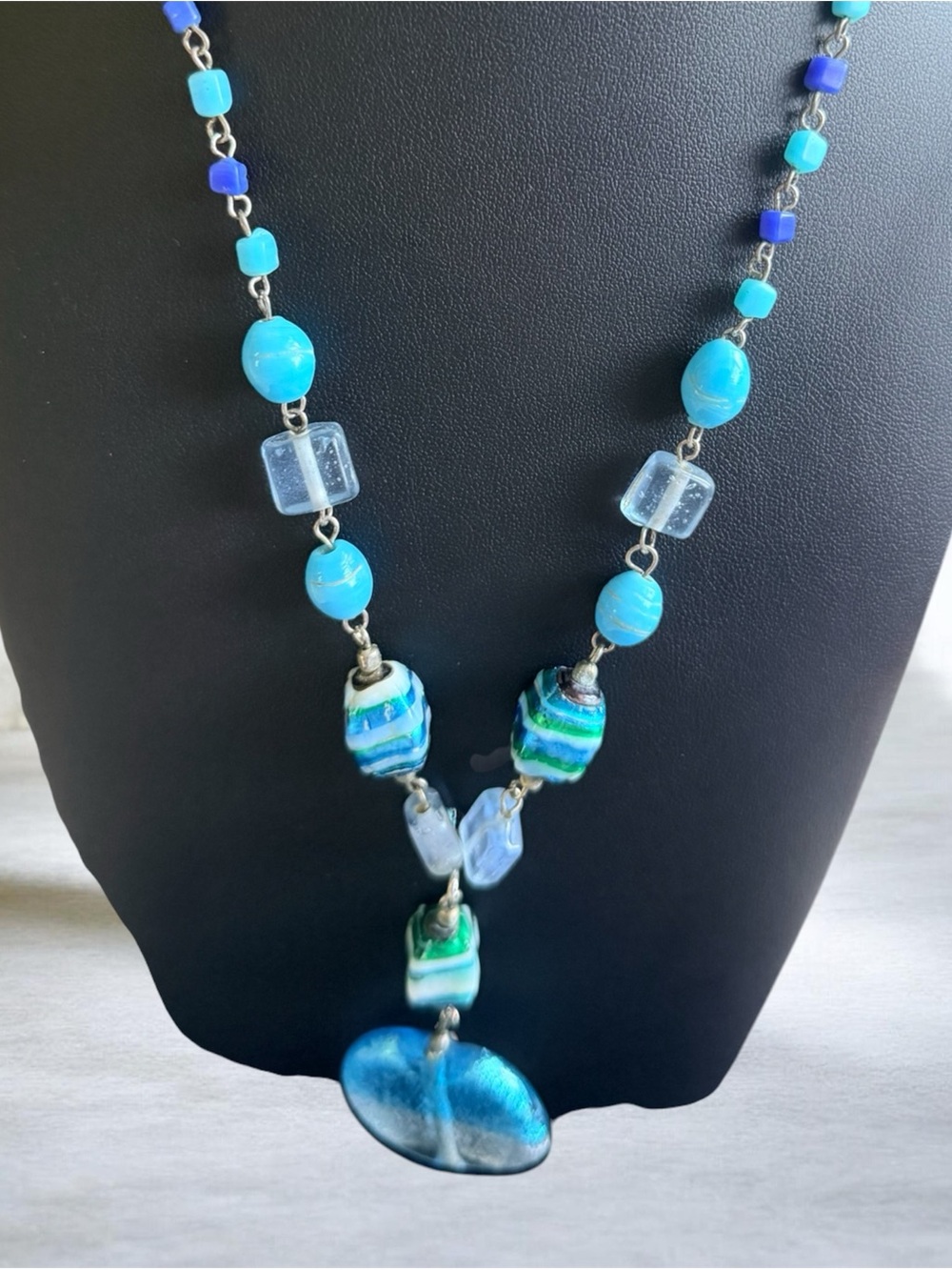 Vintage Turquoise & Blue Glass Pendant Necklace